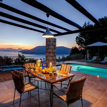 Sleeps 4 Pool Air Con Wifi * Kacaráta