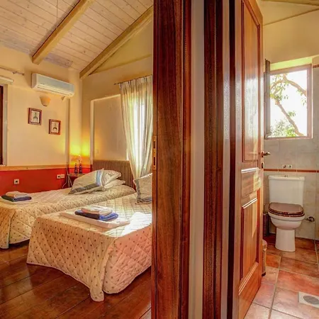 Sleeps 4 Pool Air Con Wifi Villa *