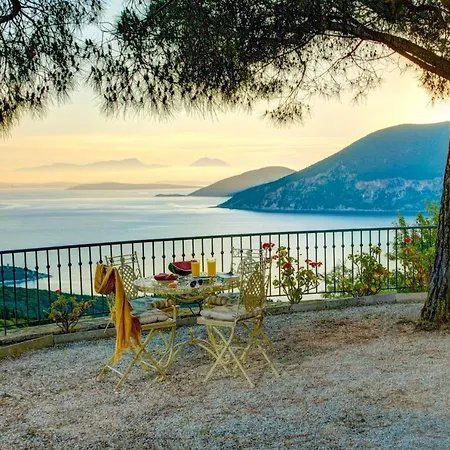 Sleeps 4 Pool Air Con Wifi Villa