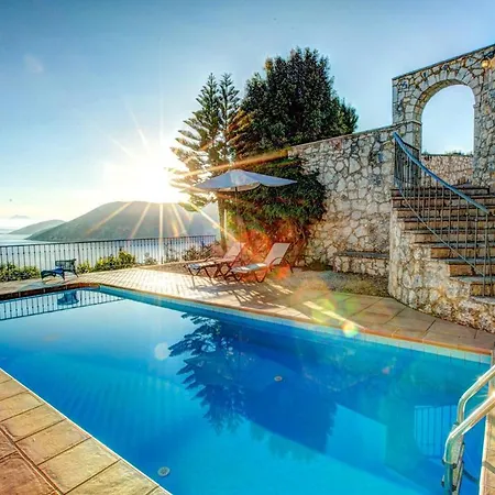 Villa Sleeps 4 Pool Air Con Wifi Kacaráta