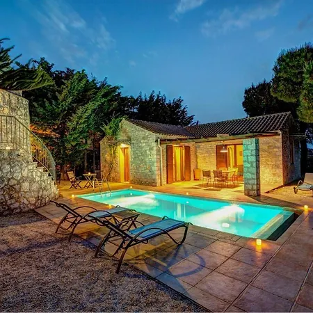 Sleeps 4 Pool Air Con Wifi Villa Kacaráta